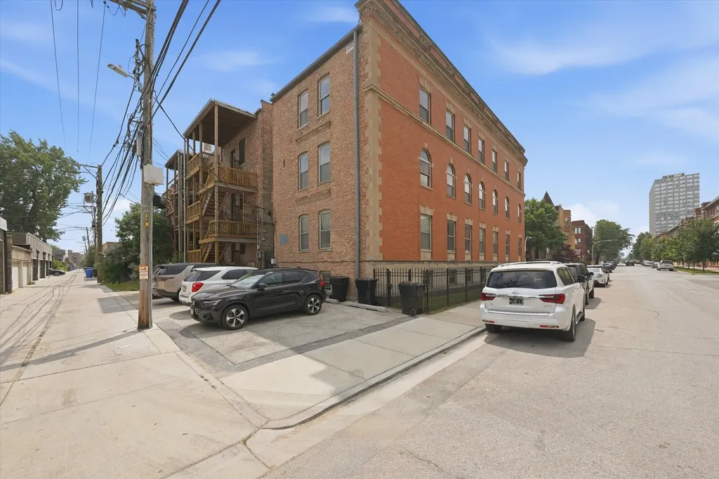 4801 South Forrestville Avenue Chicago IL 60615
