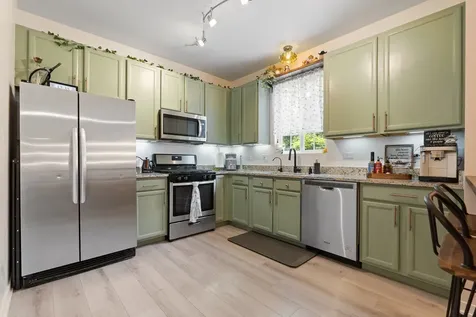 1045 Silver Hill Circle Joliet IL 60432