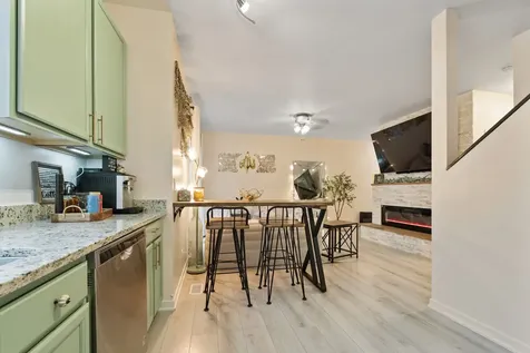 1045 Silver Hill Circle Joliet IL 60432