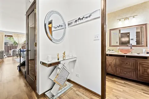 6815 Brementowne Drive Tinley Park IL 60477