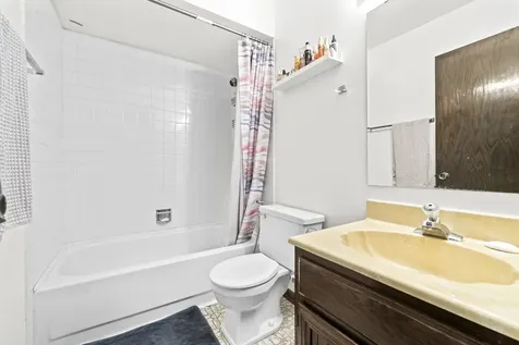 6815 Brementowne Drive Tinley Park IL 60477