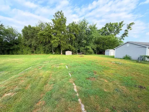 108 South Otter Creek Road Streator IL 61364