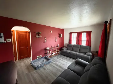 108 South Otter Creek Road Streator IL 61364