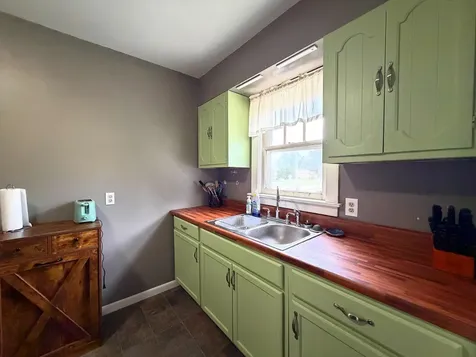 108 South Otter Creek Road Streator IL 61364
