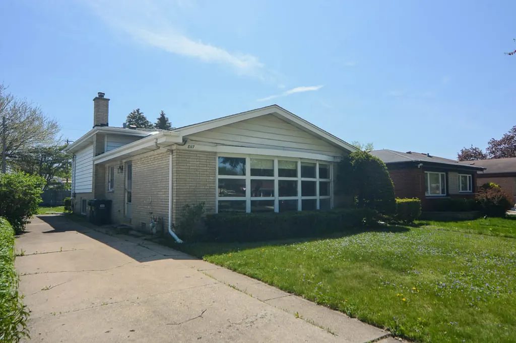 8117 Central Avenue Morton Grove IL 60053