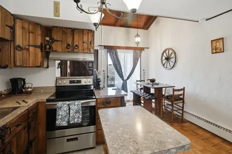 1296 East Washington Street Des Plaines IL 60016