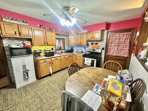 219 Scott Street Chenoa IL 61726