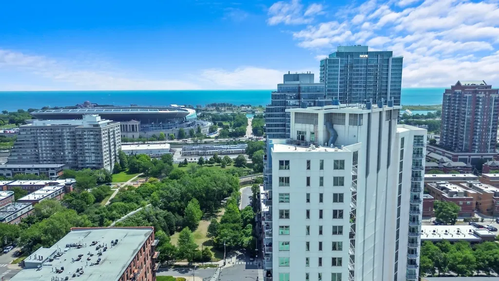 1600 South Indiana Avenue Chicago IL 60616