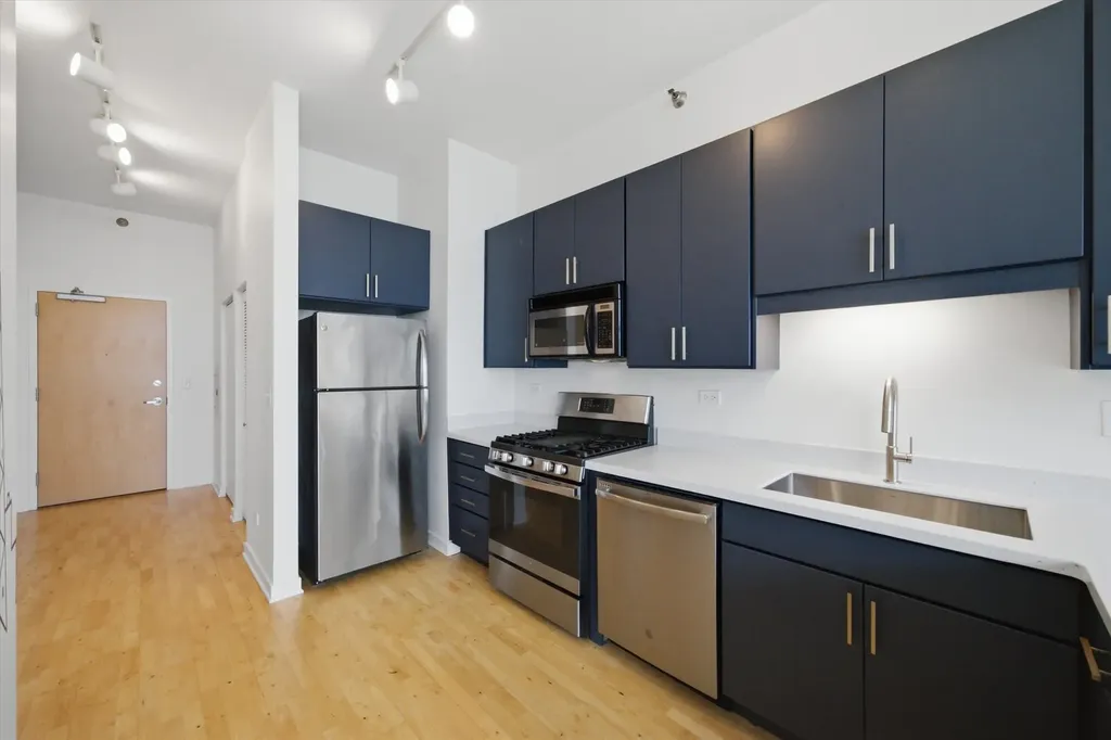 1600 South Indiana Avenue Chicago IL 60616