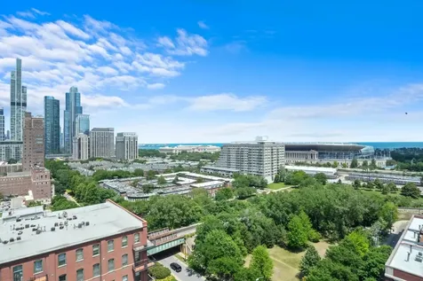 1600 South Indiana Avenue Chicago IL 60616