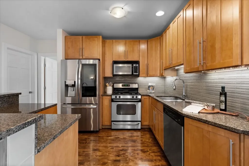 1850 West Division Street Chicago IL 60622