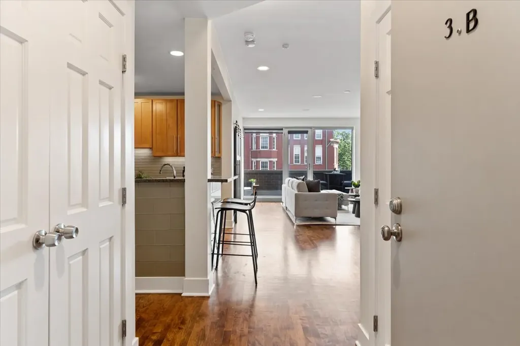 1850 West Division Street Chicago IL 60622