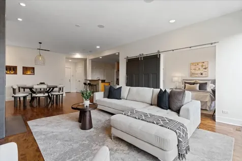 1850 West Division Street Chicago IL 60622