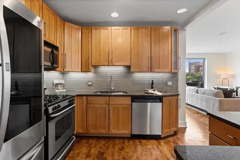 1850 West Division Street Chicago IL 60622