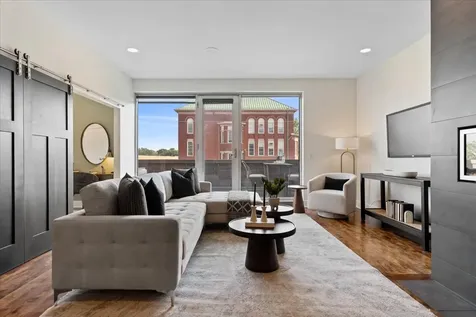 1850 West Division Street Chicago IL 60622