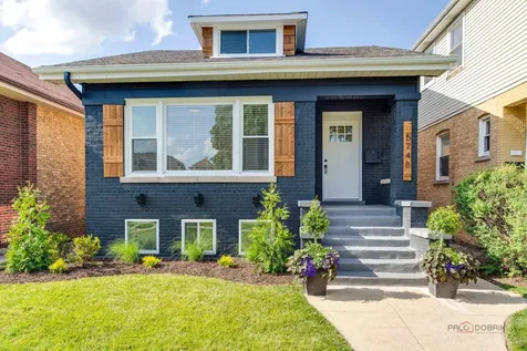 5748 West Eastwood Avenue Chicago IL 60630
