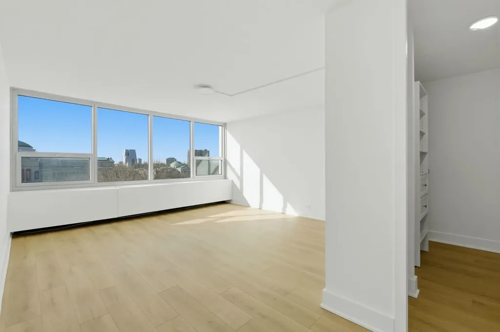 1700 East 56th Street Chicago IL 60637
