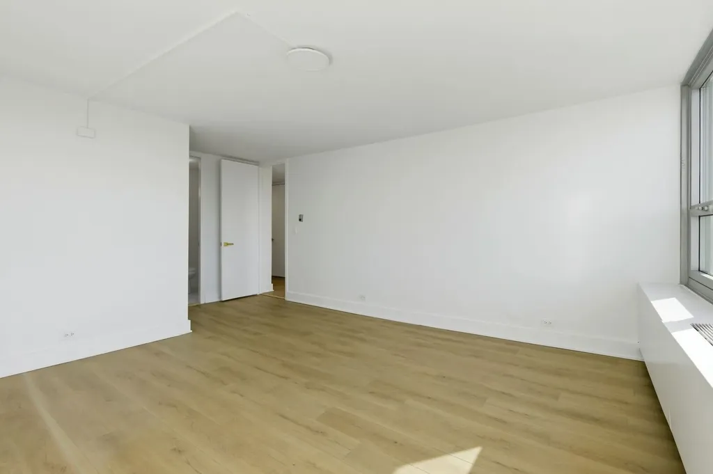 1700 East 56th Street Chicago IL 60637