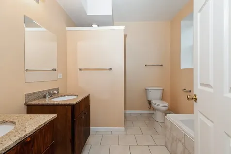 3549 South King Drive Chicago IL 60653