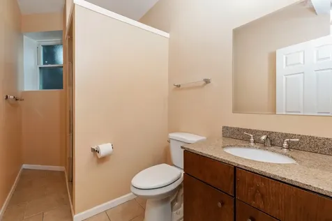 3549 South King Drive Chicago IL 60653