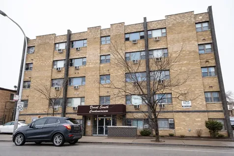 7854 South South Shore Drive Chicago IL 60649
