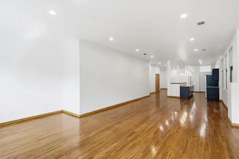 2723 North Clark Street Chicago IL 60614