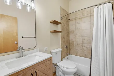2723 North Clark Street Chicago IL 60614