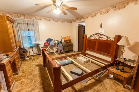 414 North 3rd Avenue Chenoa IL 61726