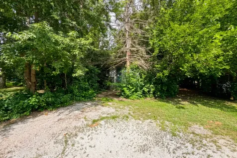 414 North 3rd Avenue Chenoa IL 61726