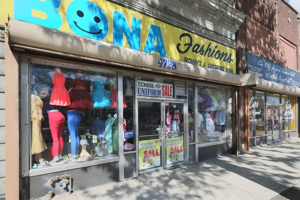 4728 South Ashland Avenue Chicago IL 60609