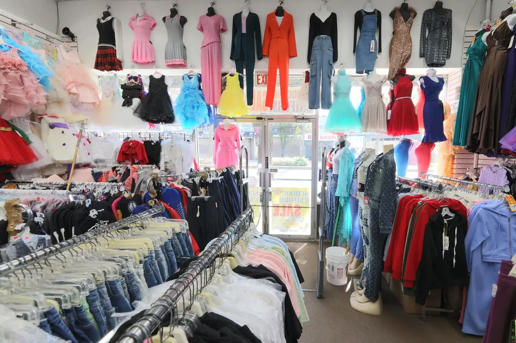 4728 South Ashland Avenue Chicago IL 60609