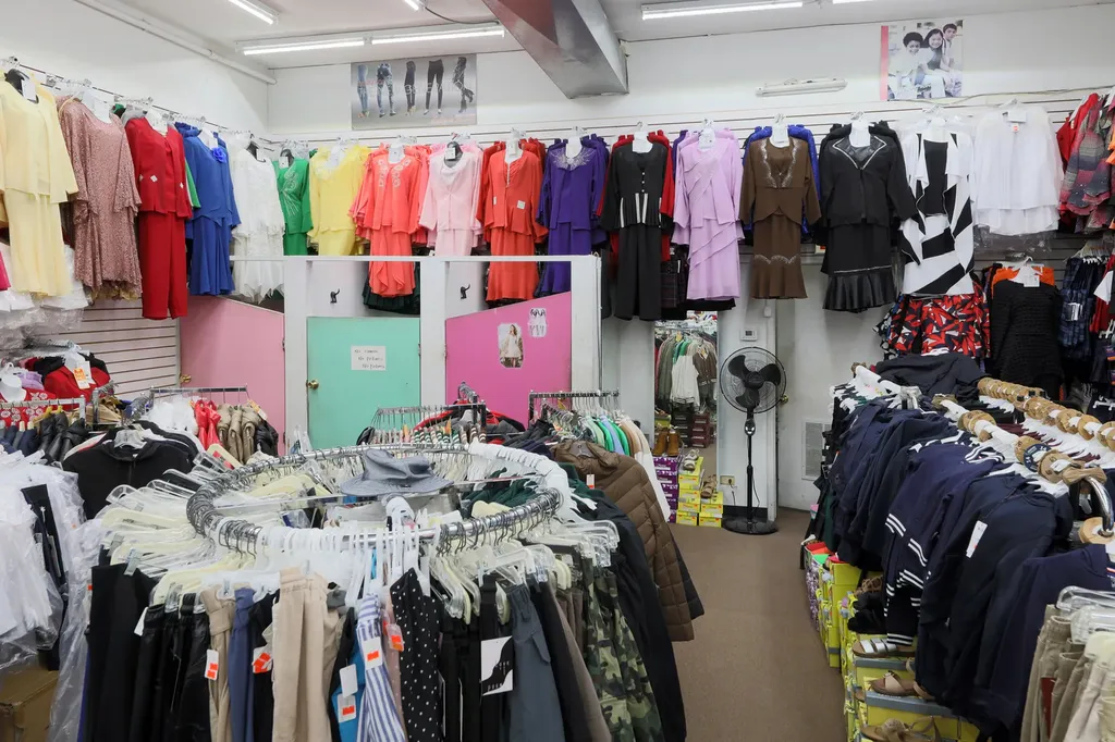 4728 South Ashland Avenue Chicago IL 60609