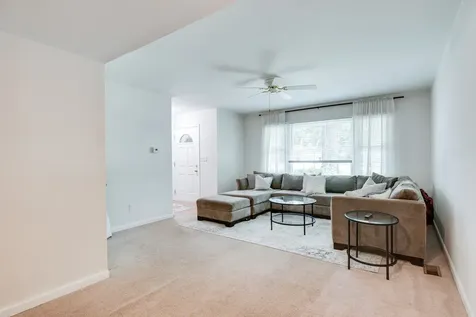 46 Briarcliff Road Montgomery IL 60538