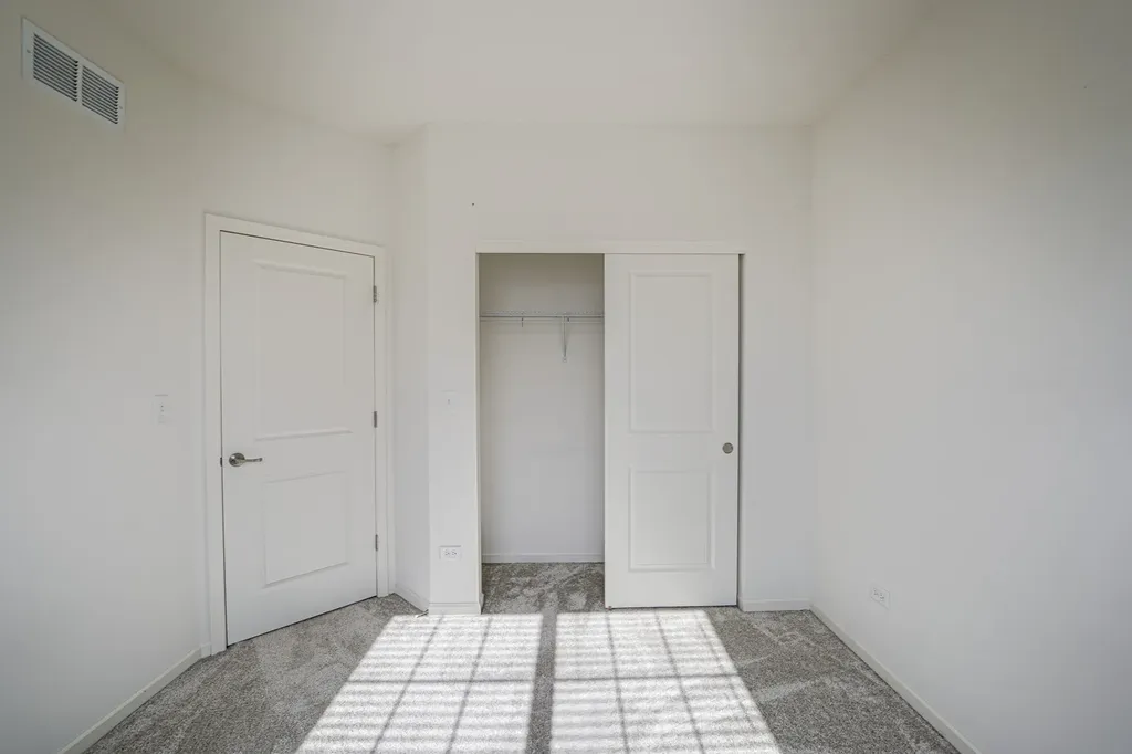 2945 Showplace Drive Naperville IL 60564