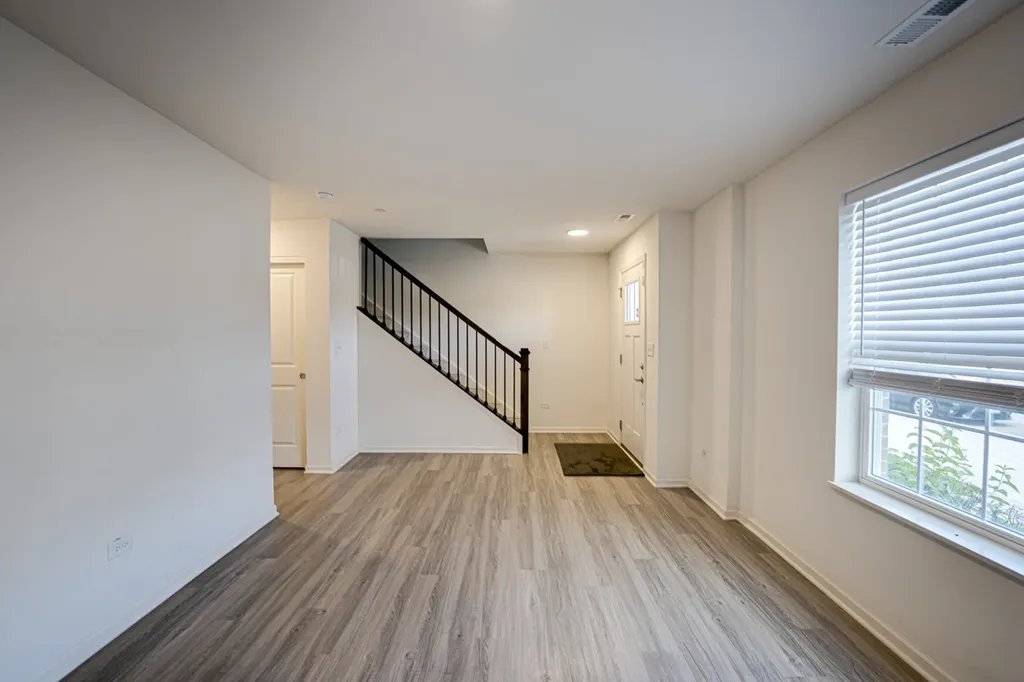 2945 Showplace Drive Naperville IL 60564