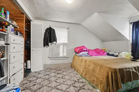 406 Bent Street Elgin IL 60120