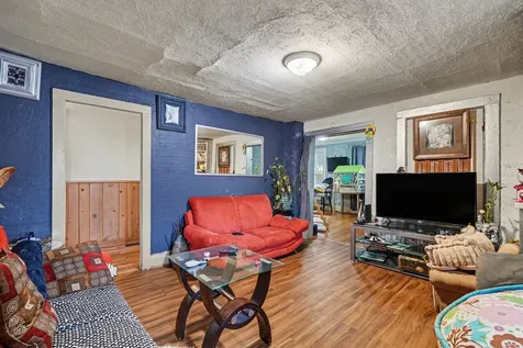 406 Bent Street Elgin IL 60120