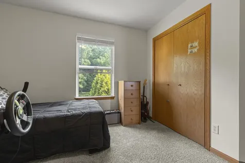 706 West Hampton Avenue Loves Park IL 61111