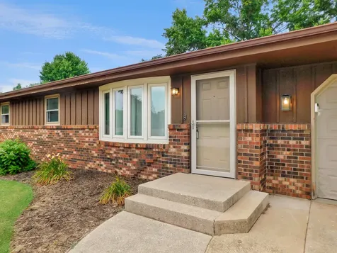4718 Terrang Trail Machesney Park IL 61115