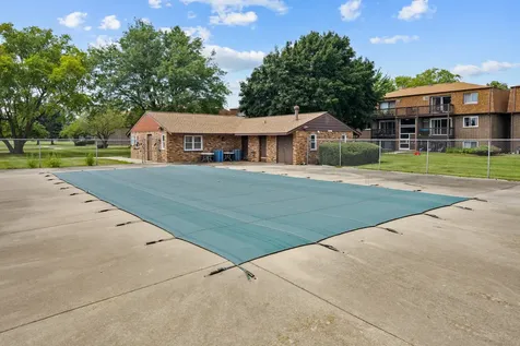 108 Boardwalk Street Elk Grove Village IL 60007