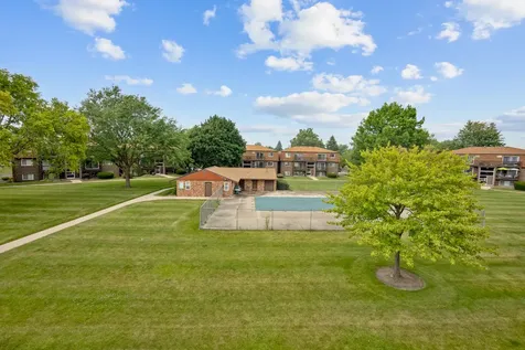 108 Boardwalk Street Elk Grove Village IL 60007