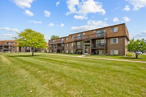 108 Boardwalk Street Elk Grove Village IL 60007