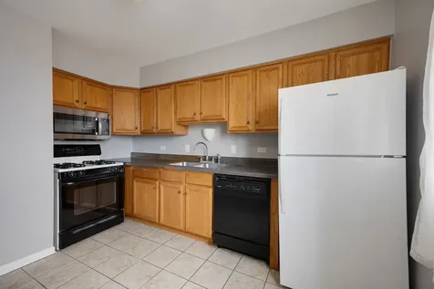 108 Boardwalk Street Elk Grove Village IL 60007