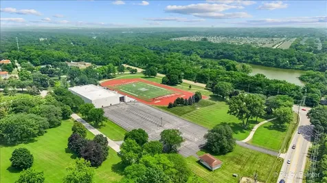355 Hilltop Drive North Aurora IL 60542