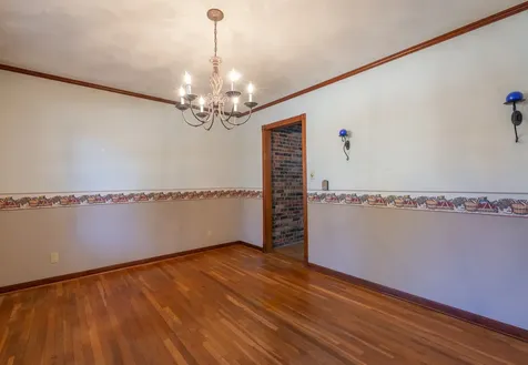 23 Elizabeth Circle Freeport IL 61032