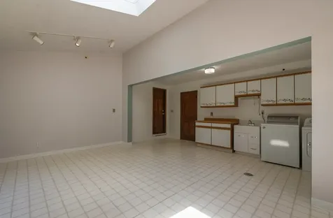 23 Elizabeth Circle Freeport IL 61032