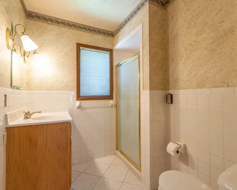 23 Elizabeth Circle Freeport IL 61032