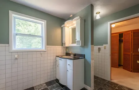 23 Elizabeth Circle Freeport IL 61032