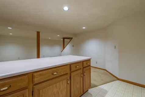 23 Elizabeth Circle Freeport IL 61032