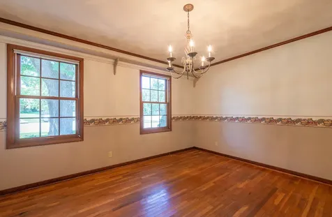 23 Elizabeth Circle Freeport IL 61032
